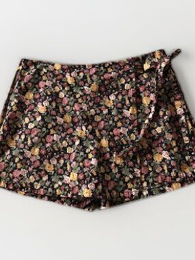 Feel In Apparel Floral Skort Juniors Size Large
